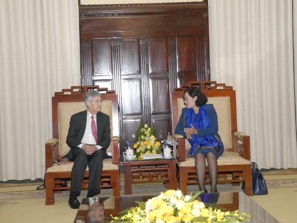 Une délégation du Conseil des gouverneurs du FED en visite au Vietnam - ảnh 1