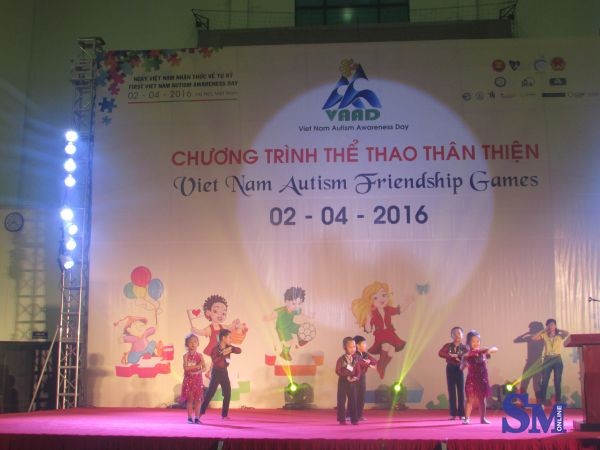 La journée mondiale de sensibilisation à l’autisme au Vietnam - ảnh 1