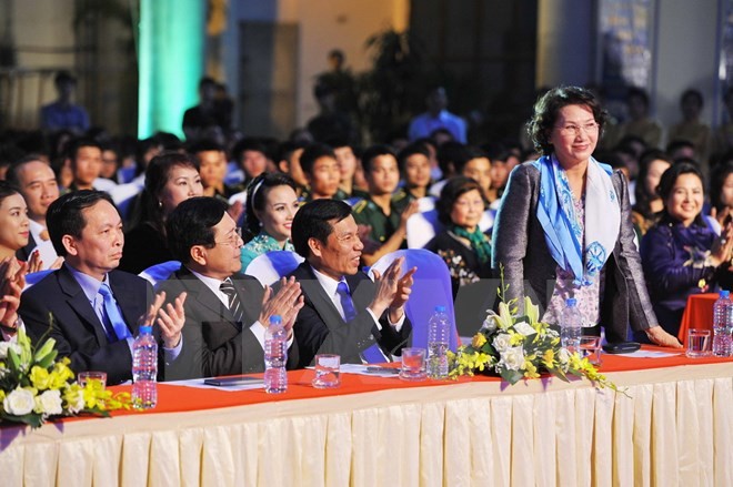 Nguyen Thi Kim Ngan assiste au programme Printemps-famille-mers et îles nationales - ảnh 2