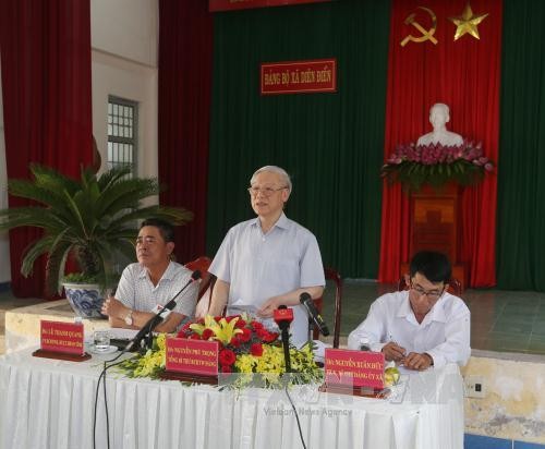 Nguyen Phu Trong travaille avec les autorités de Khanh Hoa  - ảnh 1