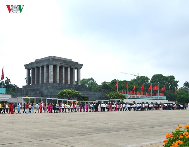 Célébrations de la naissance du président Ho Chi Minh - ảnh 6