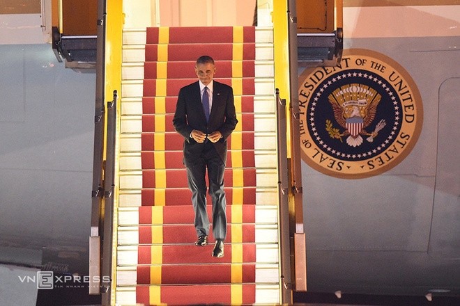 Le président américain Barack Obama entame sa visite officielle au Vietnam - ảnh 1