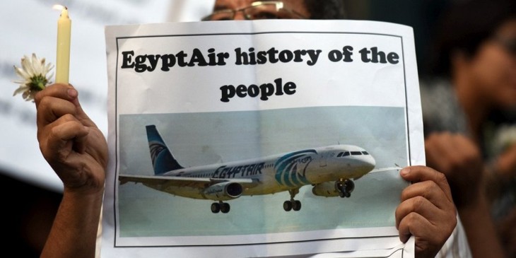 Crash d'EgyptAir: impossible de repêcher les boîtes noires avant 12 jours - ảnh 1
