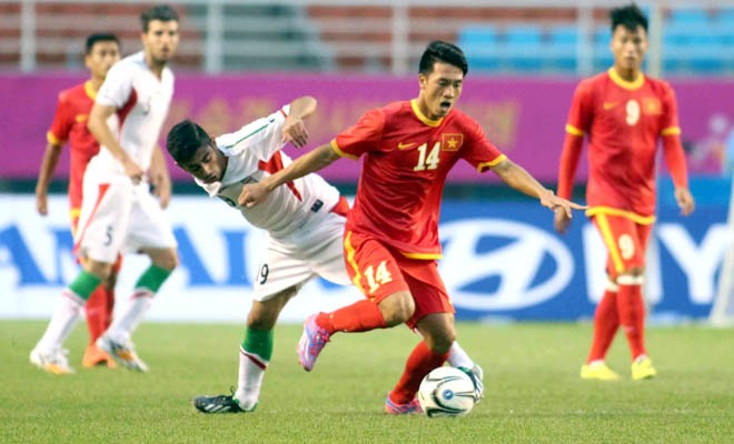 Football: Tournoi amical entre les sélections vietnamienne et syrienne - ảnh 1