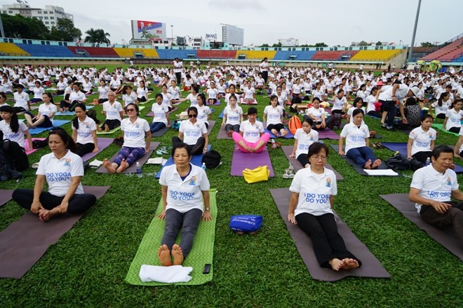 Le Vietnam célèbrera la journée internationale du Yoga - ảnh 1