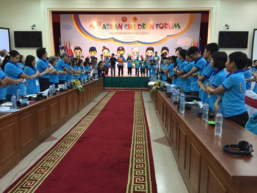 Clôture du 4ème forum des enfants de l’ASEAN à Hanoi - ảnh 1