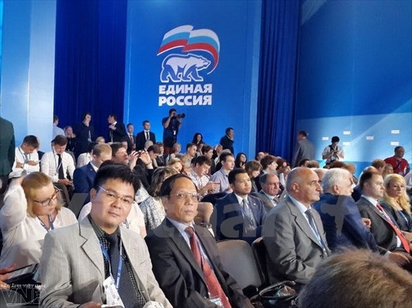 Une délégation vietnamienne au Congrès du Parti Russie unie - ảnh 1