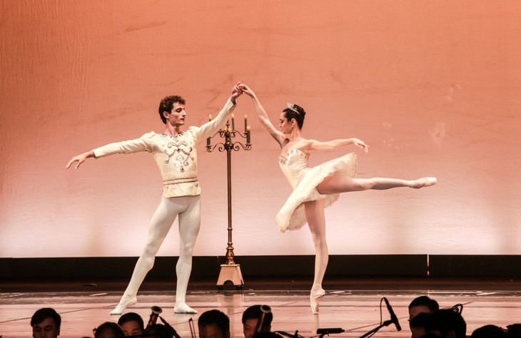 Paris Ballet au Vietnam - ảnh 2