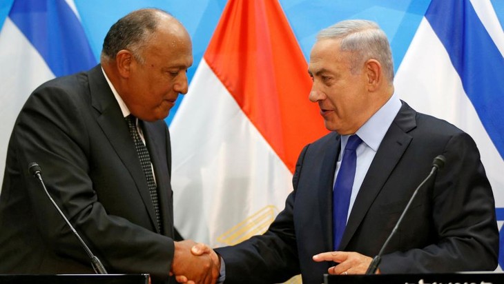 Israël: Netanyahu reçoit le chef de la diplomatie égyptienne - ảnh 1