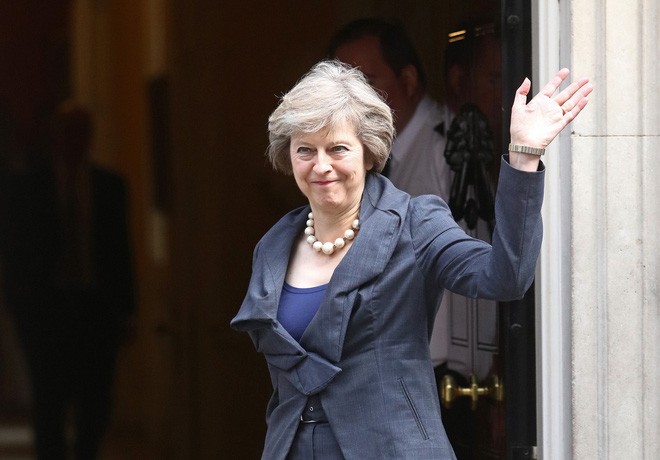 Royaume-Uni: Theresa May s'installe mercredi au 10, Downing Street  - ảnh 1