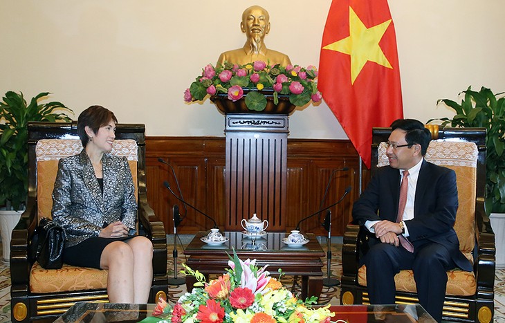 Le Vietnam et Singapour s’engagent à maintenir l’unité et la paix de la région - ảnh 1