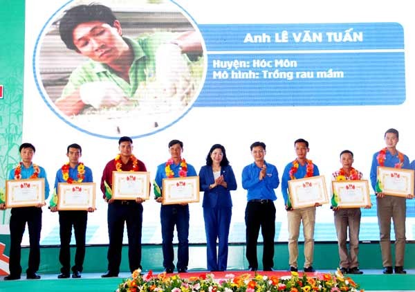 Ho Chi Minh-ville met à l’honneur des jeunes entrepreneurs - ảnh 1