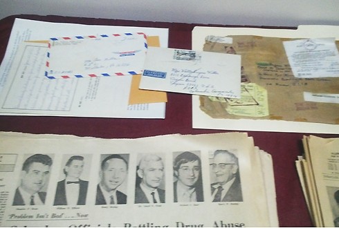 Remise d’objets de l’ancien combattant américain à la prison centrale de Hoa Lo - ảnh 2