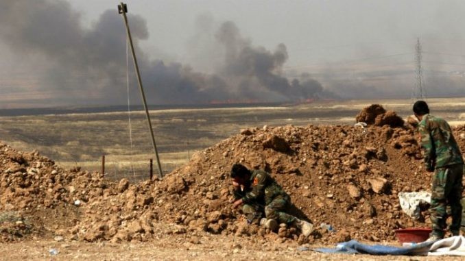 Irak : Les peshmergas attaquent Daech à proximité de Mossoul - ảnh 1