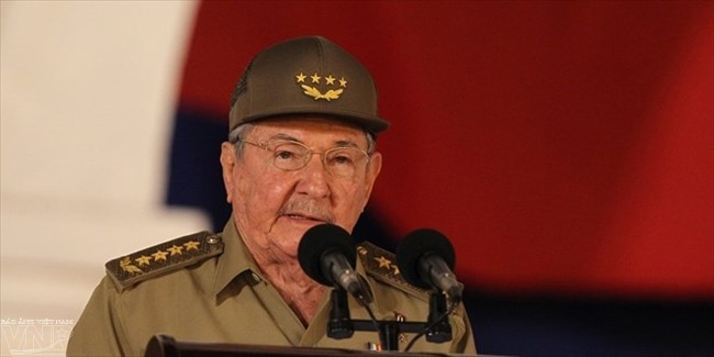 Fête nationale: Les dirigeants cubains félicitent leurs homologues vietnamiens - ảnh 1