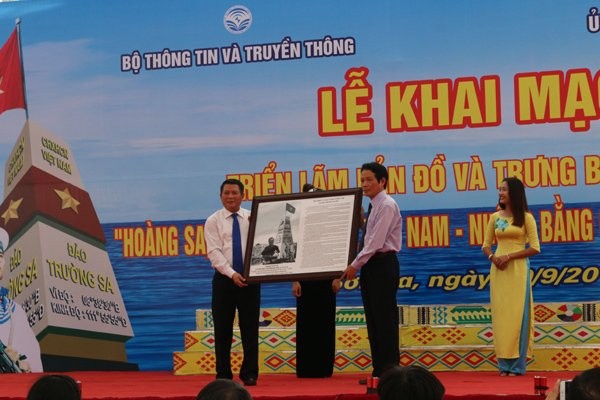 «Truong Sa, Hoang Sa du Vietnam» arrive à Son La - ảnh 1