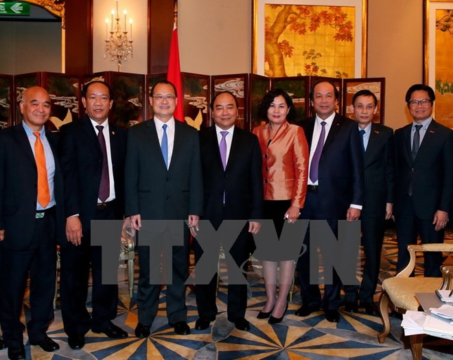 Nguyen Xuan Phuc rencontre des entrepreneurs hongkongais  - ảnh 1