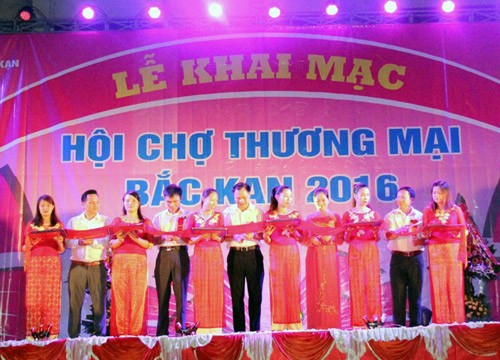 La province de Bac Kan promeut son commerce local - ảnh 1