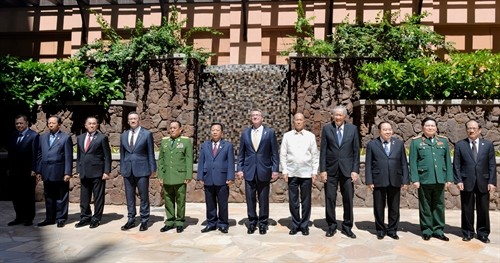 Le Vietnam à la rencontre informelle des ministres de la Défense ASEAN-Etats-Unis - ảnh 1
