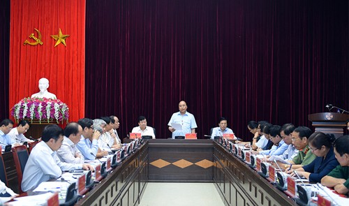 Nguyen Xuan Phuc rencontre les responsables de la province de Dien Bien - ảnh 1