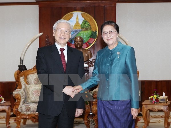 Nguyen Phu Trong rencontre plusieurs hauts dirigeants laotiens - ảnh 1