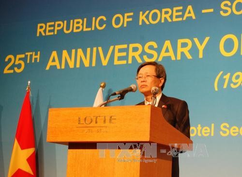 Vers le 25ème anniversaire des relations diplomatiques Vietnam-République de Corée - ảnh 1