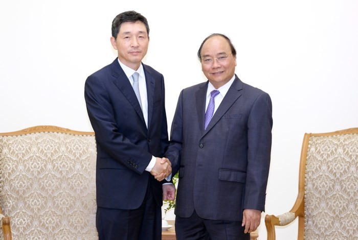 Le Premier ministre reçoit l’ambassadeur sud-coréen - ảnh 1
