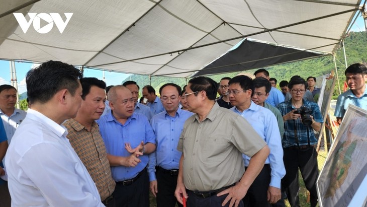 Bac Kan: Pham Minh Chinh visite certains ouvrages d’infrastructures importants  - ảnh 1