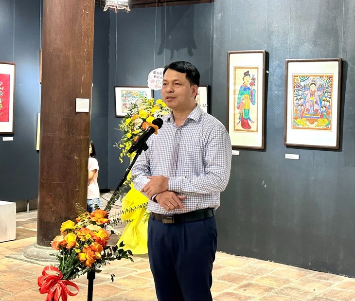 Hanoi exhibition features Hang Trong folk paintings - ảnh 1