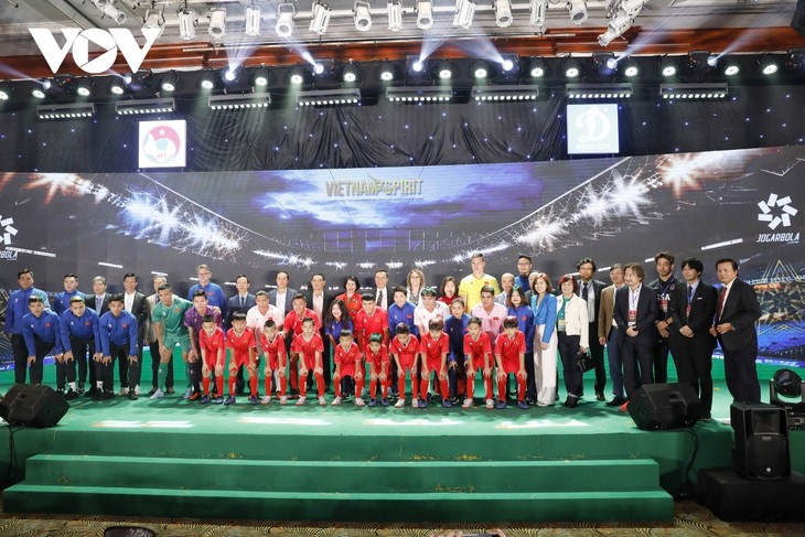 Uniform for Vietnam’s National Football Team launched ahead of Asian Cup - ảnh 3