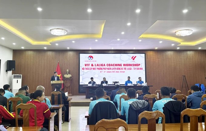 LaLiga helps train Vietnam’s youth football coaches - ảnh 1