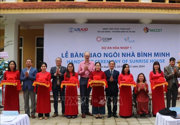 Temporary shelters built for disabled victims of gender-based violence  - ảnh 1