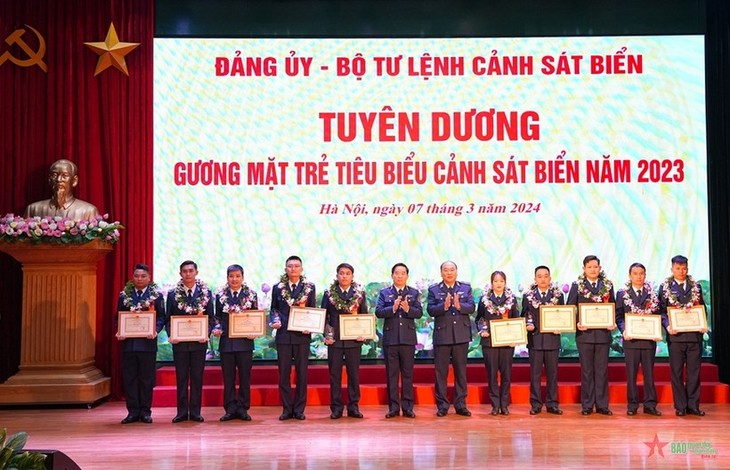 Coast Guard’s outstanding youngsters of 2023 commended - ảnh 1