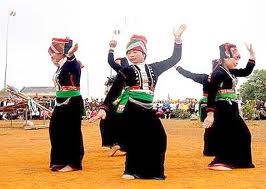 Rakyat etnis minoritas Kho Mu menyambut Hari Raya Tet - ảnh 1