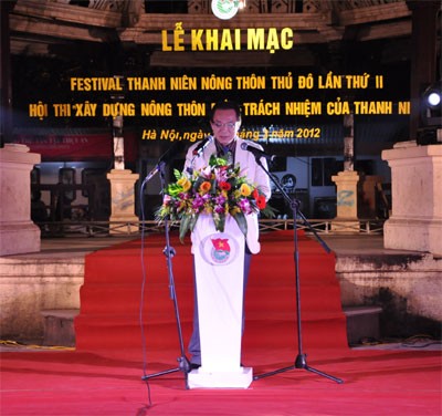 Festival ke-2 pemuda pedesaan Ibu Kota Hanoi dibuka pada Sabtu malam. - ảnh 2