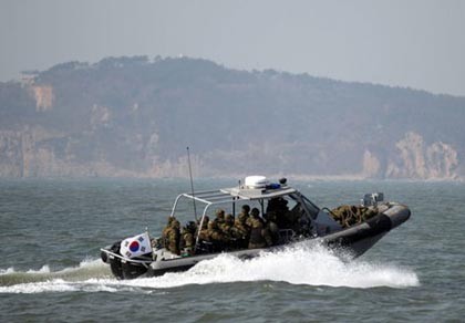 Republik Korea, Jepang dan Amerika Serikat akan berbahas tentang situasi  ketegangan di semenanjung Korea. - ảnh 1