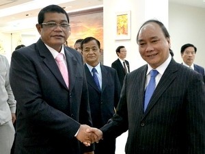 Vietnam dan Kamboja memperkuat kerjasama dalam mencegah dan memberantas narkotika. - ảnh 1