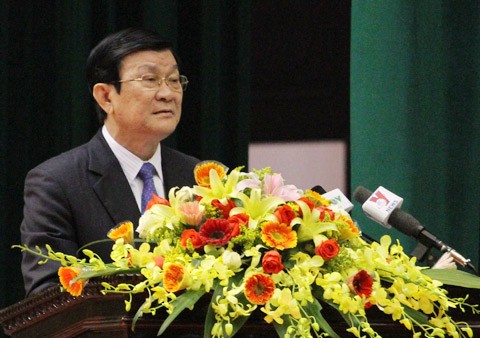 Presiden Truong Tan Sang mengirimkan surat pujian kepada Direktorat Bea Cukai kota Ho Chi Minh dan Pasukan Keamanan Publik provinsi Quang Ninh. - ảnh 1