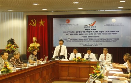 Jumpa pers tentang lokakarya  internasional ke-4 tentang Vietnamologi. - ảnh 1