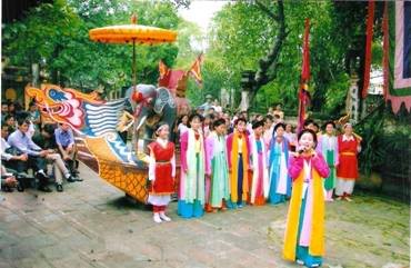 Mencari tahu lagu rakyat Cheo Tau-Tan Hoi-kota Hanoi - ảnh 1