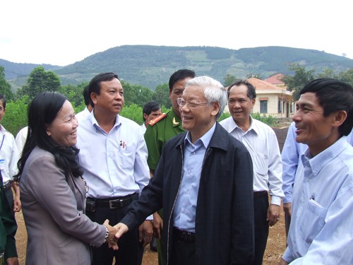 Sekjen Nguyen Phu Trong melakukan kunjungan kerja di provinsi Lam Dong - ảnh 1