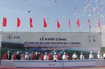 Deputi Perdana Menteri Hoang Trung Hai memerintahkan pembangunan proyek termo listrik Duyen Hai-3 - ảnh 1