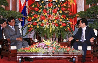 Presiden Truong Tan Sang menerima Sar Kheng, Deputi Perdana Menteri, Menteri Dalam Negeri Kamboja - ảnh 1
