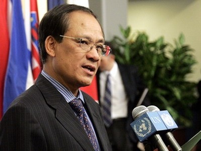 Tugas diplomasi baru yang dijalankan Vietnam dalam ASEAN tahun 2013 - ảnh 2