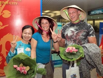 Jumlah wisatawan yang datang ke kota Ho Chi Minh meningkat pada  Hari Raya Tet. - ảnh 1
