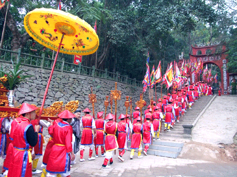 Provinsi Phu Tho menyosialisasikan dan memuliakan kepercayaan memuja Raja Hung dan Lagu Rakyat Xoan - ảnh 1