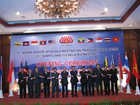 Pembukaan Konferensi ke-13 para pejabat senior ASEAN tentang pencegahan dan pemberantasan kriminalitas lintas negara (SOMTC) - ảnh 1
