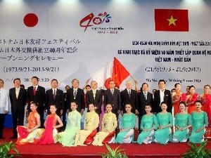 Hubungan Vietnam-Jepang demi perdamaian dan kesejahtaraan di Asia - ảnh 1
