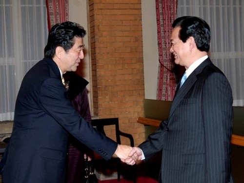 Perdana Menteri Nguyen Tan Dung: Hubungan Vietnam-Jepang sedang berada pada saat yang paling baik selama ini - ảnh 1