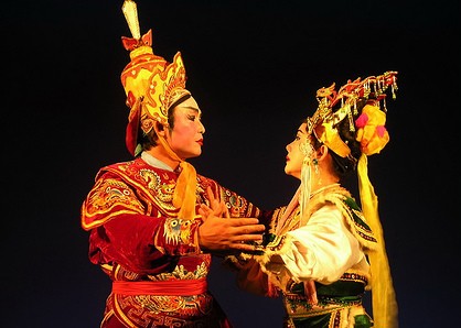 Teater Opera Tuong Vietnam membawa kesenian tradisional kepada penonton asing - ảnh 2